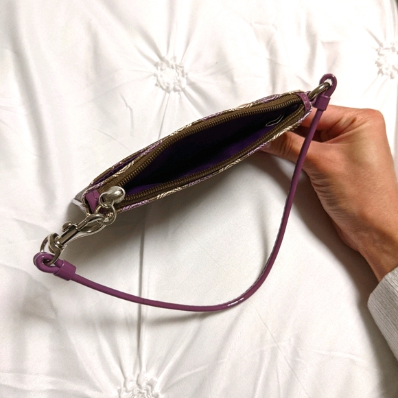 COACH Wristlet - Picture 6 of 6